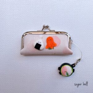 おにぎりとウィンナーの羊毛フェルトのがま口印鑑ケース