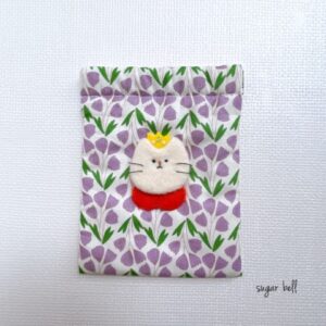 猫の羊毛フェルトのポーチ