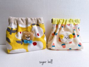 柴犬と羊の羊毛フェルトのバネ口ポーチ