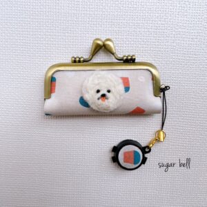 羊毛フェルトのビションフリーゼのがま口 印鑑ケース