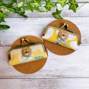 ハンドメイドの羊毛フェルトの柴犬 がま口印鑑ケース